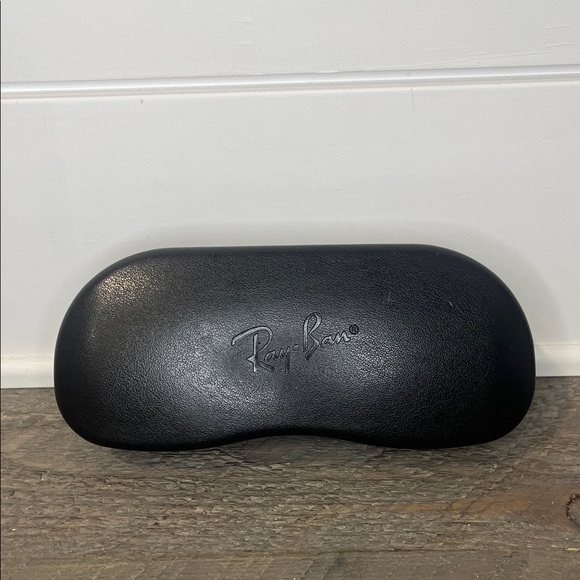 Ray-Ban Sleek Black Sunglass/Eyewear Case - Picture 2 of 4